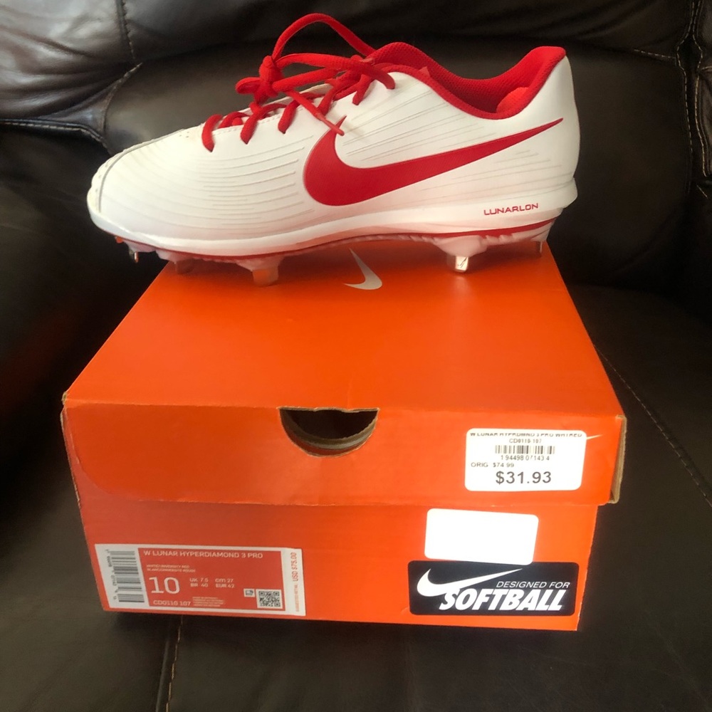 Nike softball shoes